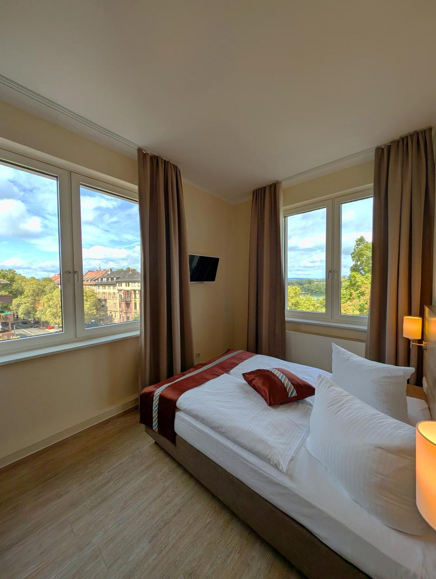 Mainzer Hof Hotel Ngoại thất bức ảnh